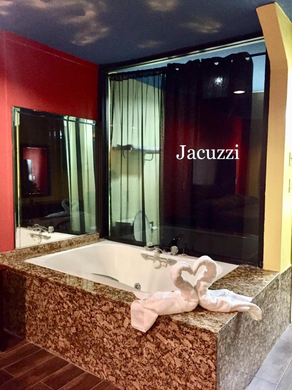 Luxury Inn 채널뷰 외부 사진